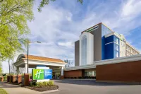 Holiday Inn Express Augusta Downtown Hotels near Meadow Garden