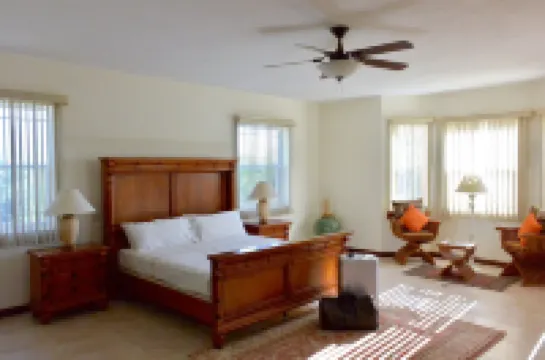 Dream Weaver Villa in RendezVous Bay Hotels in The Valley