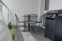 Perfect city center location, 107 sqm, directly at the opera house in suite flair with balcony!