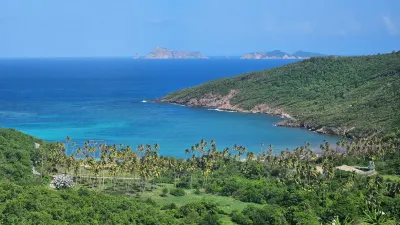 Charming, bright studio apt. with view of the Caribbean Sea, 1-2 guests 住宿飯店