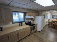 Large 2-Bedroom Lower Unit with Fast WI-FI & in Unit Washer/Dryer Hotels in Baraboo