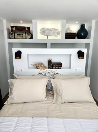 Walking distance to several beaches, Ferragudo village, supermarkets and Portimão.