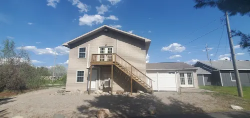 Large studio apartment in charming Elk Rapids.