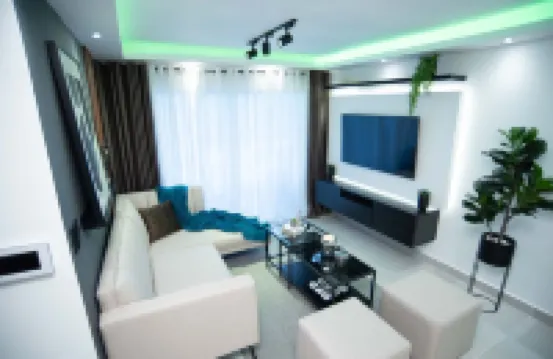 Luxury Apartment w/Parking,calm, w/Elevator, New 聖地亞哥酒店