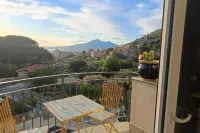 YELLOW STUDIO APARTMENT Hotels in Gragnano