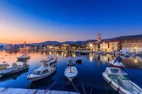 Apartment Brecic Các khách sạn ở Kastel Stari