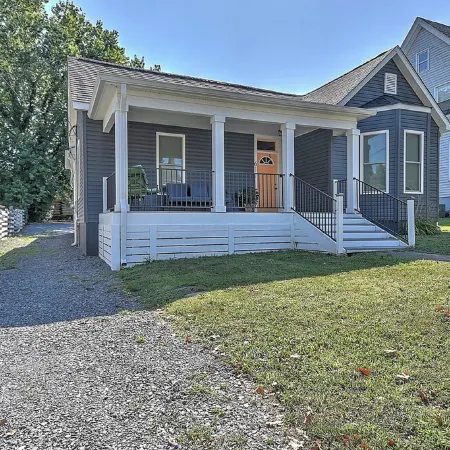 Bet on Bristol a 3 bedroom 2 bath house located near downtown Bristol TN/VA