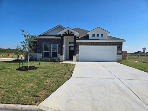 Luxury new corporate rental 3 bedroom home. Near hospitals and military.