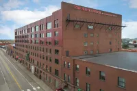 The Suites Hotel at Waterfront Plaza