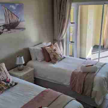 Spacious 3-bedroom apartment on the Marina - 850m from the beach! Rooms