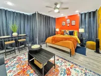 Golf Course-Swimming Pool-Sleeps 4!