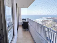 Ocean Front Apartment / Blue View Hotel a 