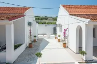 Studio Gaia Hotels in Agios Stefanos