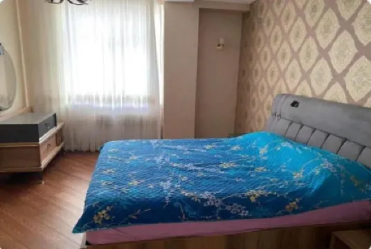 Charming 2-bedroom apartment with AC, FREE WiFi in delightful Bakı Отели рядом с достопримечательностью «Парк Гейдар Алиев»