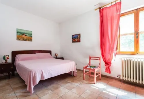 Apartment with 2 bedrooms, 1 bathroom and terrace with garden furniture and bbc Hotel a Fauglia