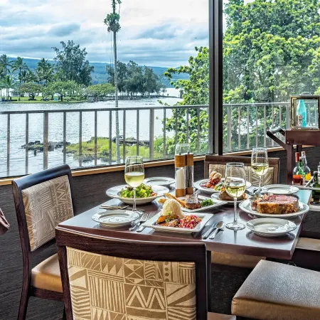 Hilo Hawaiian Hotel, Trademark Collection by Wyndham