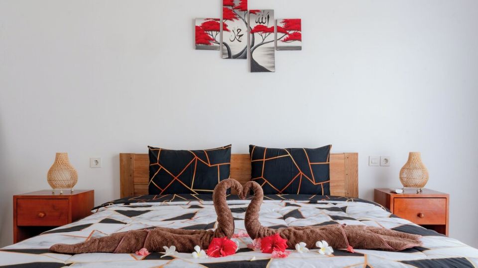 3 Bedrooms Private Villa with Pool near the Beach