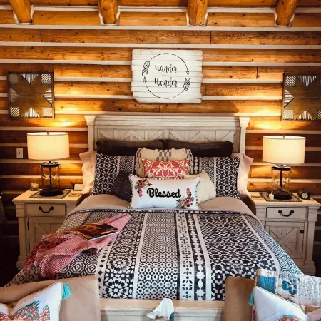 Private Riverfront Hygge Cabin
