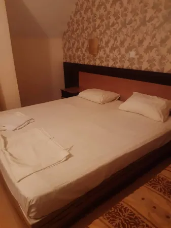 Hotel apartment with a pool right across the street from the beach Отели рядом с достопримечательностью «Старый Несебр»