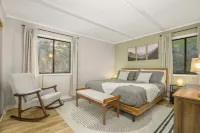 Serene Massanutten Retreat, Nestled in the Trees