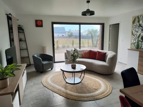 400m from the beach, new house for relaxation Hotels in Portbail