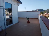 Penthouse in the Historic Center 70m from the Train Station, 700m. from the Sea