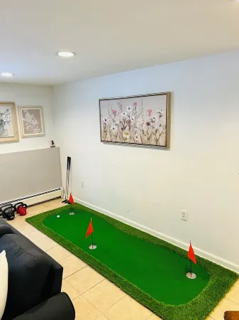 Stylish, clean and comfortable 4-bedroom country home located in Accord