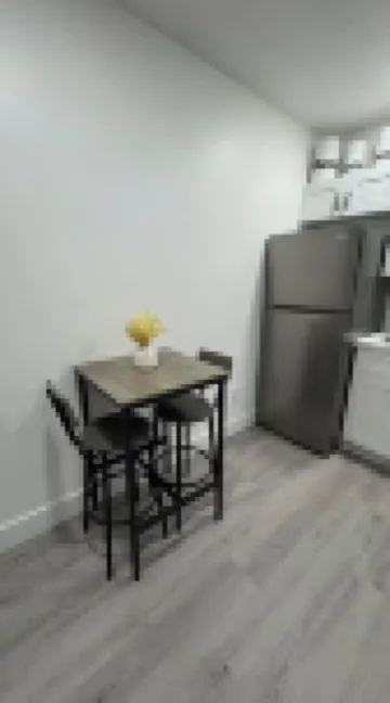 Private apt, king bed, laundry inside