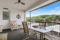 Completely Remodeled@1MM - Early Check In - Late Check Out - Close to the strip