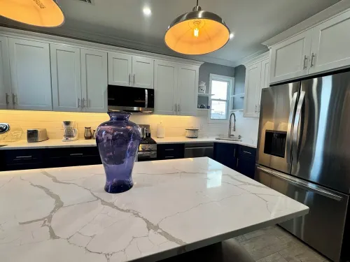 Charming 1-bedroom apartment with WiFi, AC, Laundry & easy commute to NYC! Hotels in Belleville