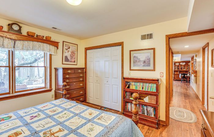 Charming Apartment w/ Yard & Beautiful Gardens!