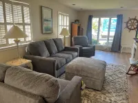 Little Bay Breeze: Charming Vacation Cottage in Petoskey