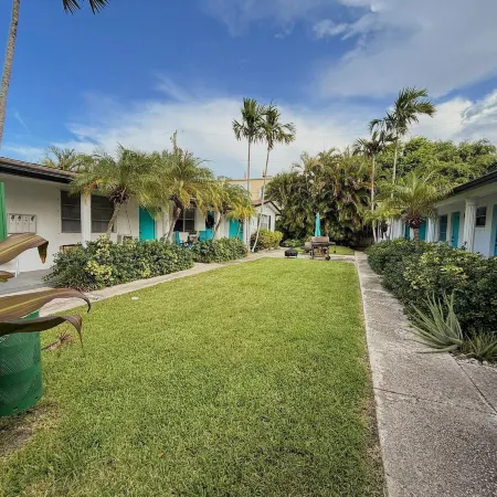 Delight Retreat Apt 4 Min Walk to Beach