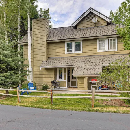 Hike, Ski and Golf Fully Renovated Edwards Townhome