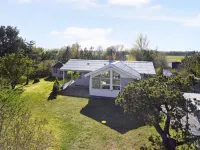 "Frido" - 500m from the sea