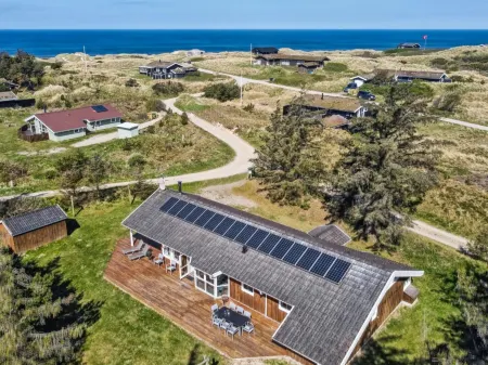 "Aleta" - 500m from the Sea Отели рядом с достопримечательностью «V. Hjermitslev Kirke»