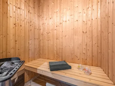 "Findus" - 1.2km to the Fjord