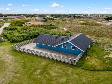 "Valia" - 400m to the Fjord Отели в г. Hvide Sande