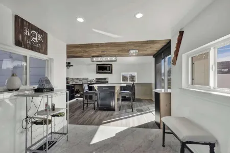 K Loma Vista with Hill Country Views