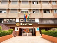 Apartamentos Resitur Hotels near Los Remedios