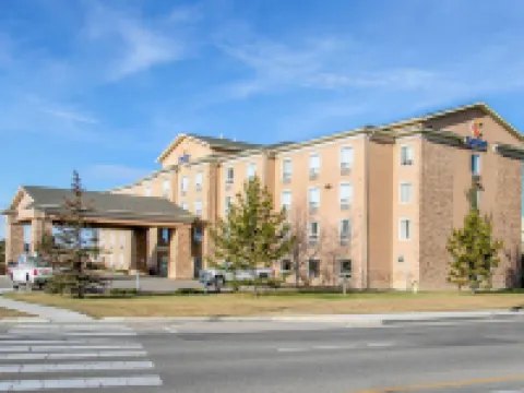 Comfort Inn & Suites Hotels in Airdrie