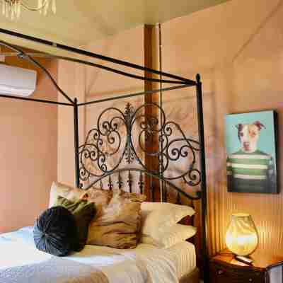 Historic 1Br w Parking Near Downtown & Utep Rooms