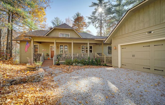 5 Mi to Sapphire Valley Skiing: Serene Family Home