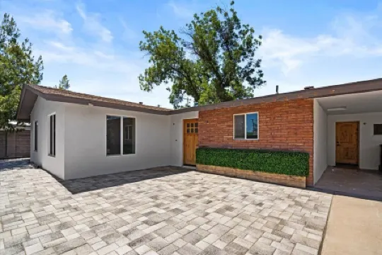 NEW 1 Min Walk DT Gilbert - 4 Bedroom Retreat