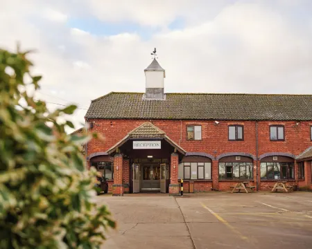 The Barn Hotel & Spa โรงแรมในแกรนแทม