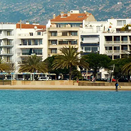 Apartment in Roses near Nova Beach