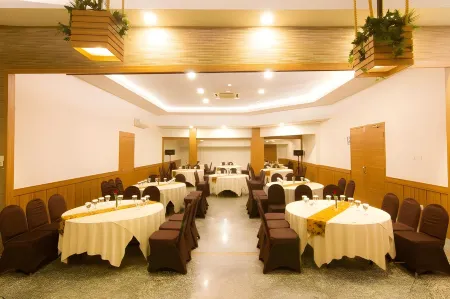 Fovere Bandara Semarang Отели рядом с Аэропорт Ачмад Уани