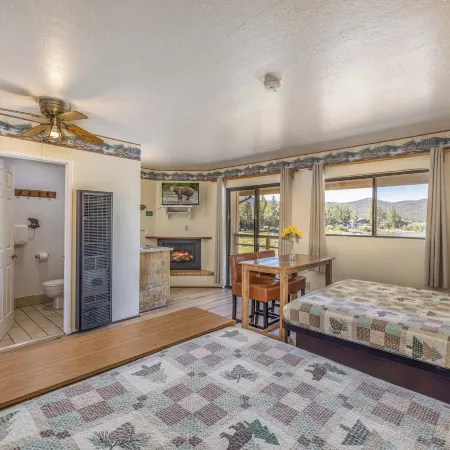 Big Bear Lake Front Lodge