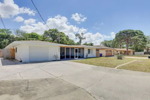 Dog-Friendly Home w/ Patio & BBQ in Bradenton - Pet Friendly