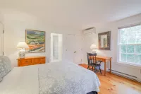 In-town Nantucket Cottage - Abuts Bird Sanctuary